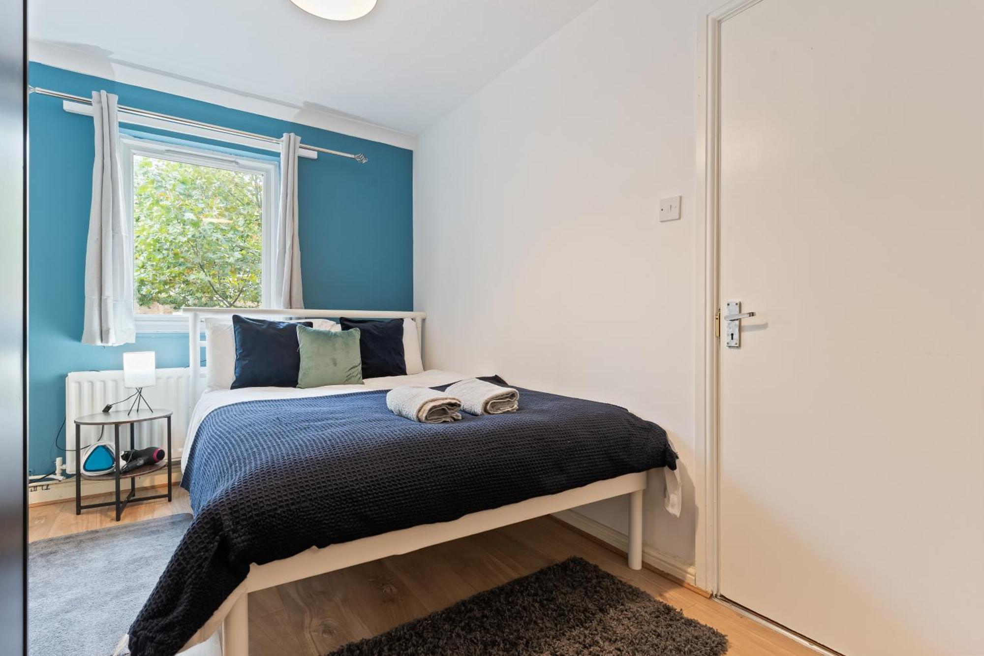 Lovely 4Br House In The City With Parking London Eksteriør billede